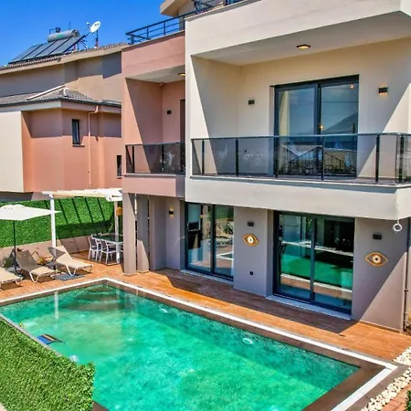4 Bedroom 2855 Villa Fethiye