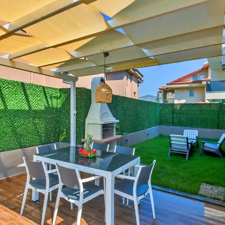 4 Bedroom 2855 Villa *