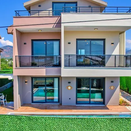 4 Bedroom 2855 Fethiye