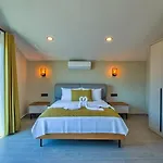 4 Bedroom Vila