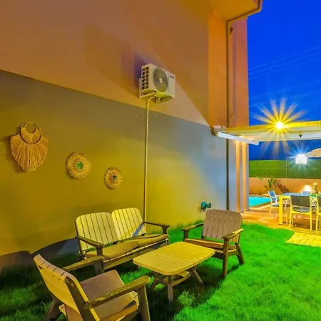 4 Bedroom *